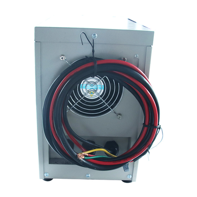 40Ah प्रैक्टिकल कार बैटरी चार्जर्स सस्टेनेबल 220V 380V व्हाइट कलर